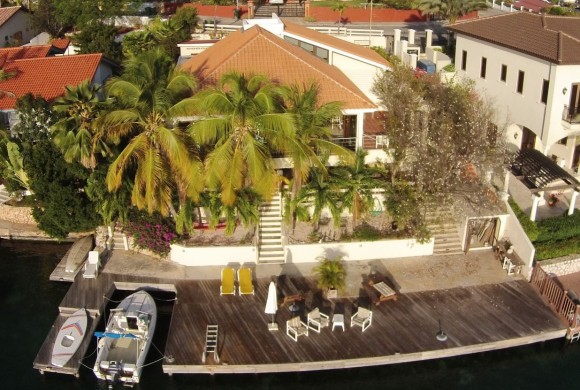 Villa for sale in Curazao