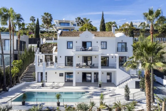 Villa for sale in Los Flamingos