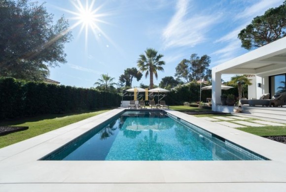 Villa for sale in Costa Del Sol