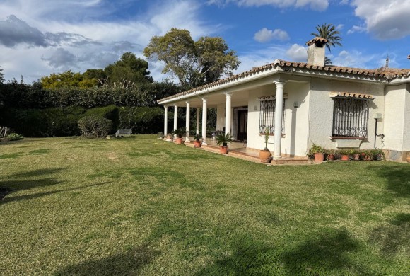 Villa for sale in Malaga