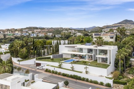 Villa for sale in