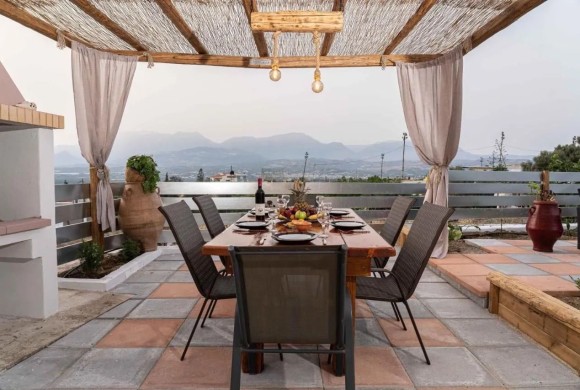 Villa for sale in Crete
