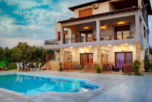 Villa for sale in Chalkidiki
