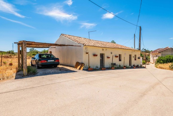 Villa for sale in West algarve