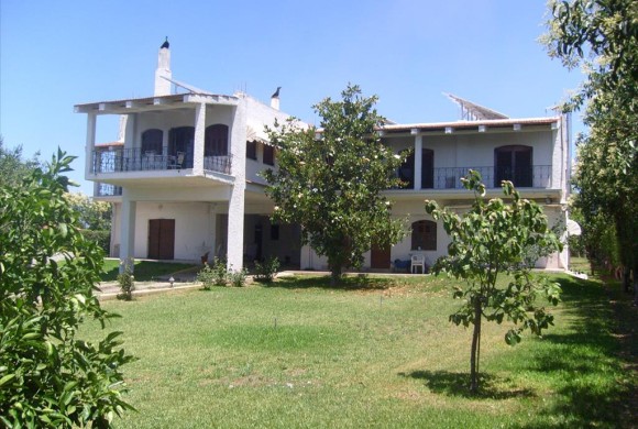 House for sale in Evia