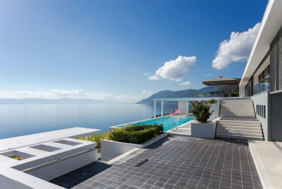 Villa for sale in Evia