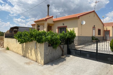 Villa for sale in