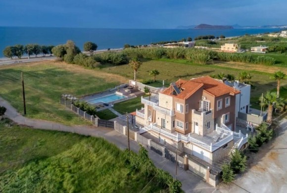 Villa for sale in Chania Prefecture