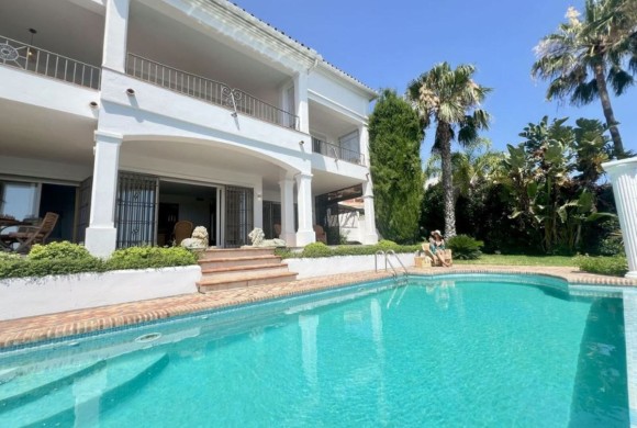 Villa for sale in Marbella
