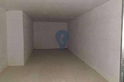 Garage / Parking Space for sale in