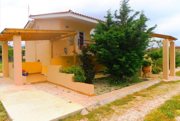 Townhouse for sale in Rest of Attica