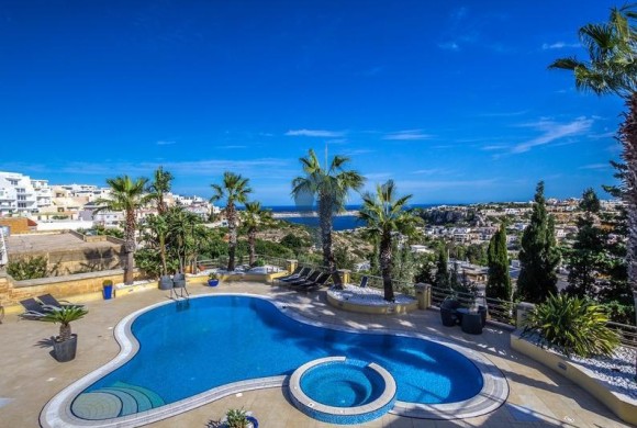Villa for sale in Mellieha