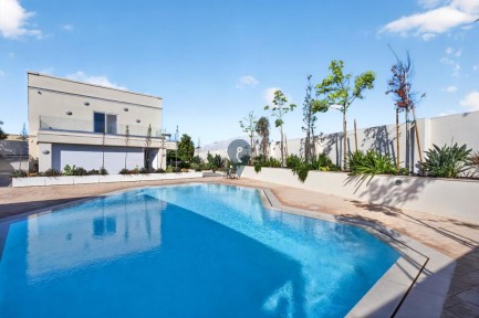 Bungalow for sale in