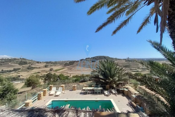 Country house for sale in Xaghra