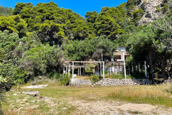 Building for sale in Corfu Prefecture