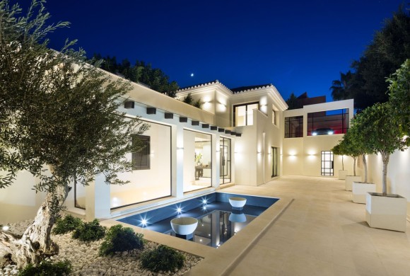 Villa for sale in Marbella