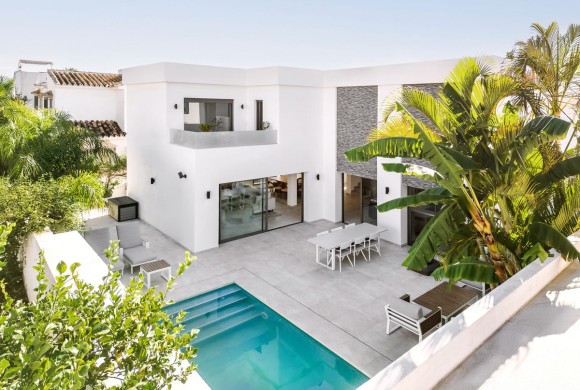 Villa for sale in The Golden Mile