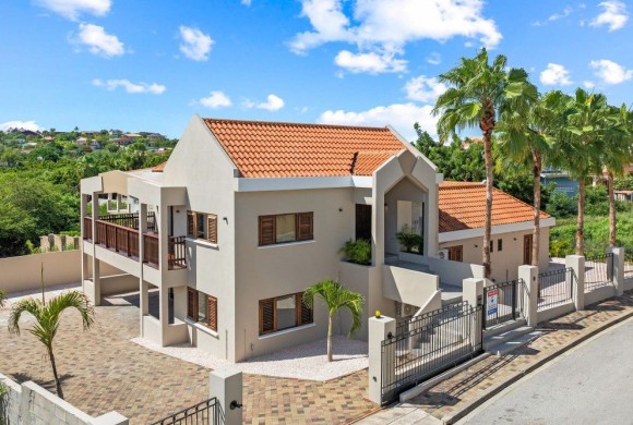 Villa for sale in Curazao