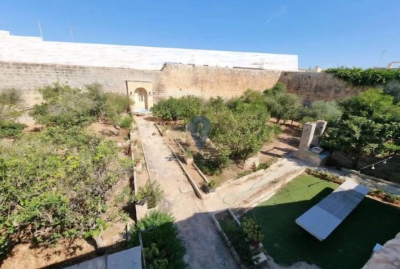 Palace / Castle for sale in Zejtun