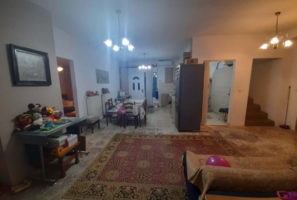 Commercial property for sale in Municipality