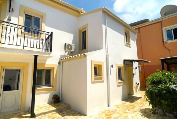 Townhouse for sale in Corfu Prefecture