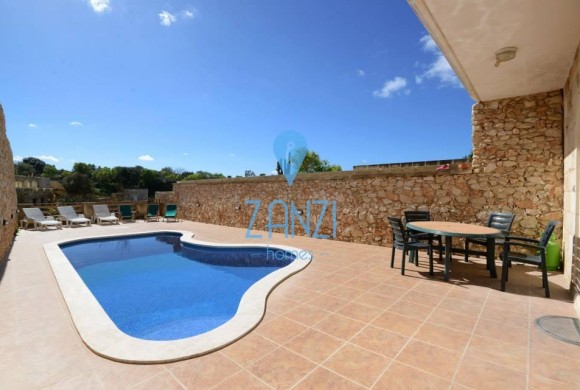 Country house for sale in Fontana