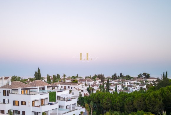 Apartment for sale in Costa Del Sol