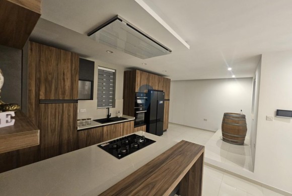 Townhouse for sale in Zebbug