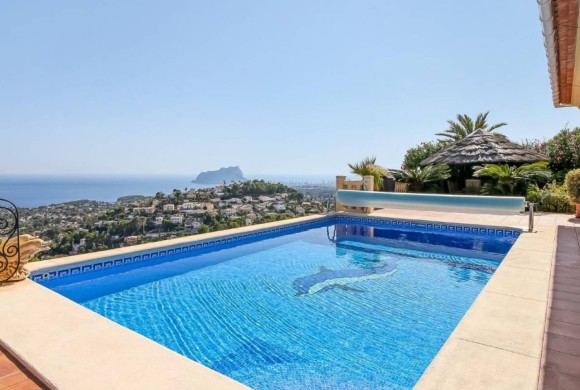Villa for sale in Alicante