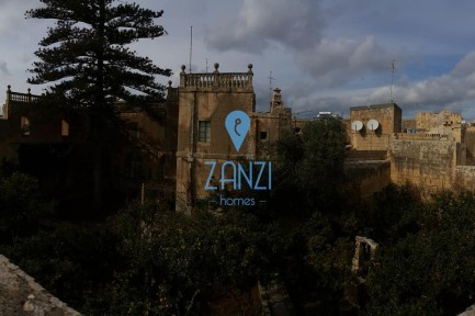 Palace / Castle for sale in 