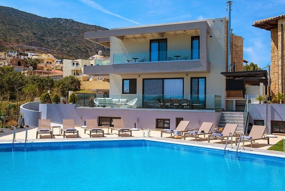 Villa for sale in Heraklion Prefecture