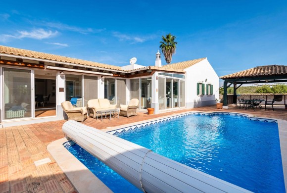 Villa for sale in East algarve