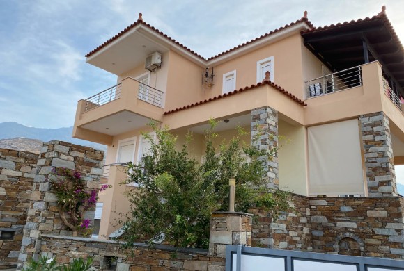 Apartment for sale in Evia