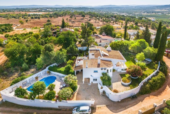 Villa for sale in West algarve
