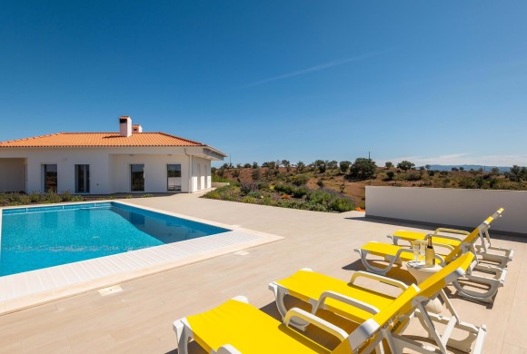 Villa for sale in Serpa