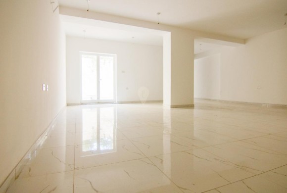 Shop / Business for sale in Gzira