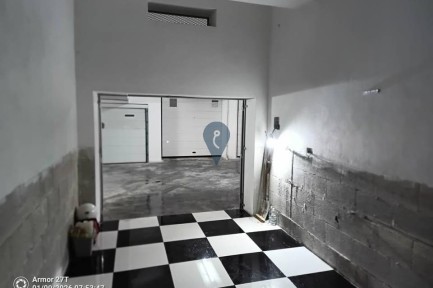 Garage / Parking Space for sale in