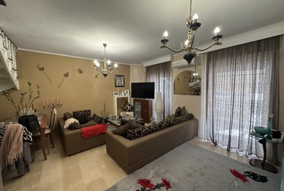 Apartment for sale in Suburbs