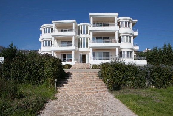 Building for sale in Evia