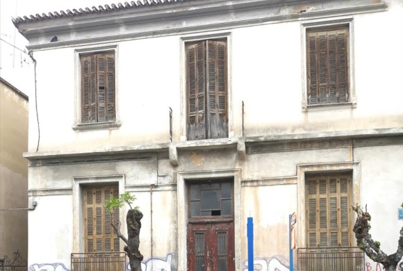 Building for sale in South