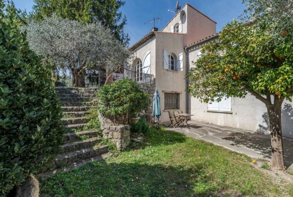Villa for sale in Provence-Alpes-Côte d'Azur