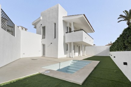 Villa for sale in