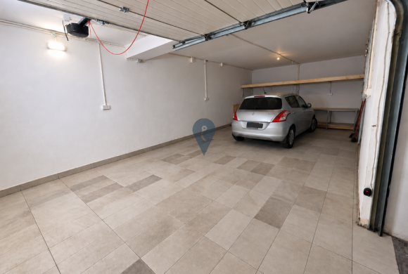 Garage / Parking Space for sale in Santa Venera