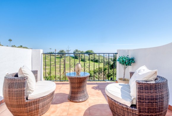 Townhouse for sale in La Duquesa