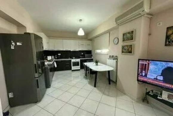 Apartment for sale in Piraeus suburbs