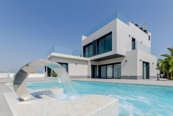 Villa for sale in Campoamor