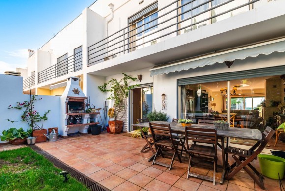 Villa for sale in East algarve