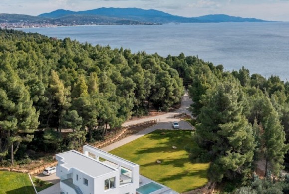 Hotel for sale in Chalkidiki