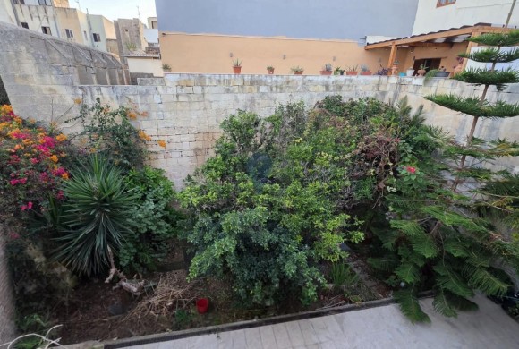 Townhouse for sale in Santa Venera