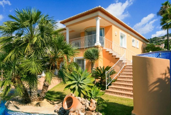 Villa for sale in Alicante